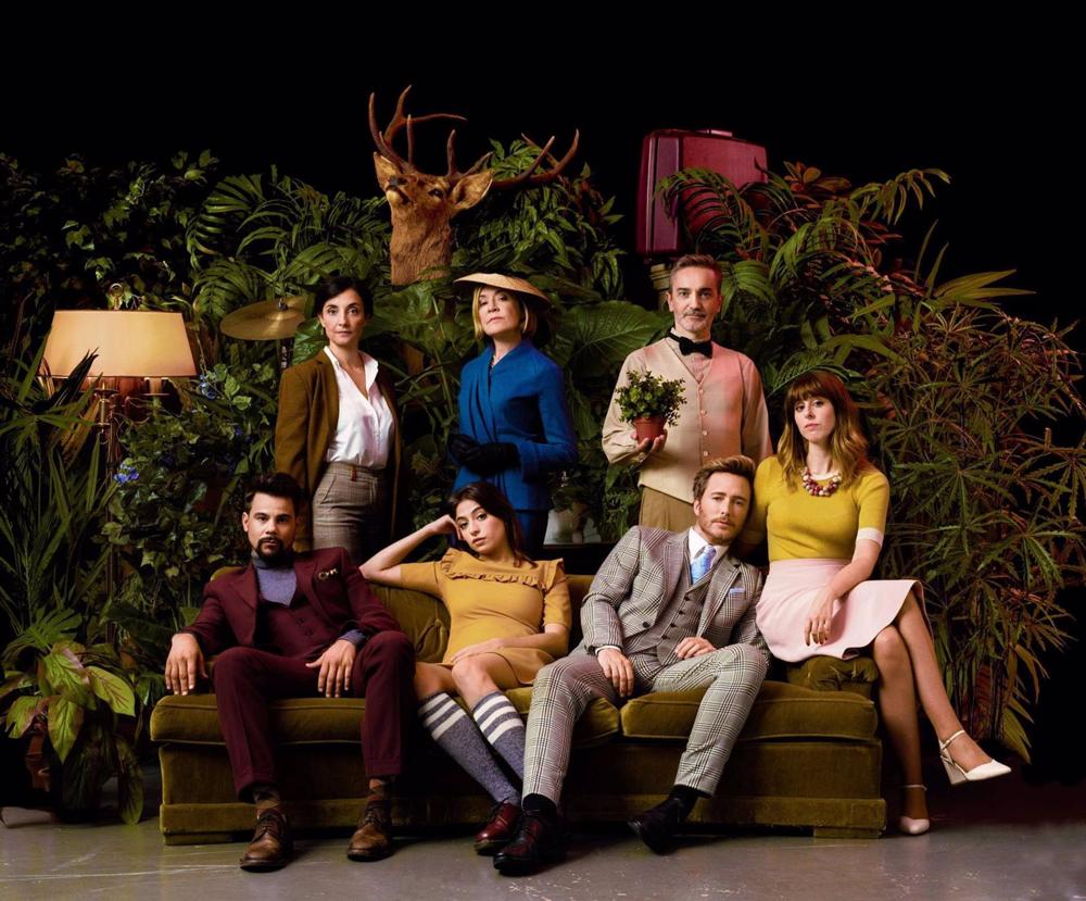 Imagen promocional con el elenco de 'La importancia de llamarse Ernesto' Imagen