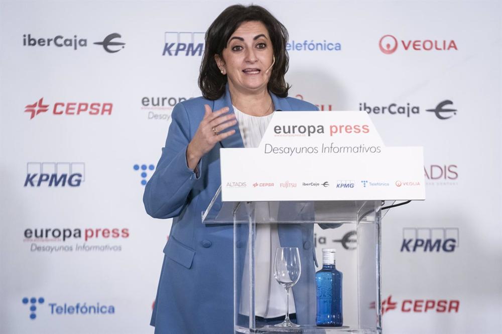 La presidenta del Gobierno de La Rioja, Concha Andreu, interviene durante un desayuno informativo de Europa Press, en el Hotel Rosewood Villa Magna, a 12 de enero de 2023, en Madrid (España). La