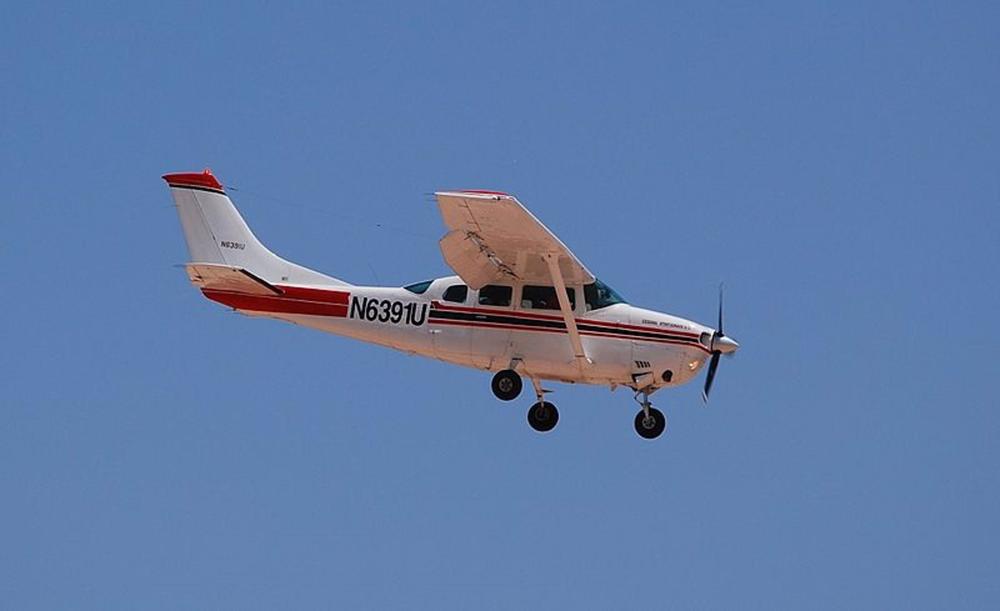 Cessna 206, the crashed light aircraft mode. Cessna