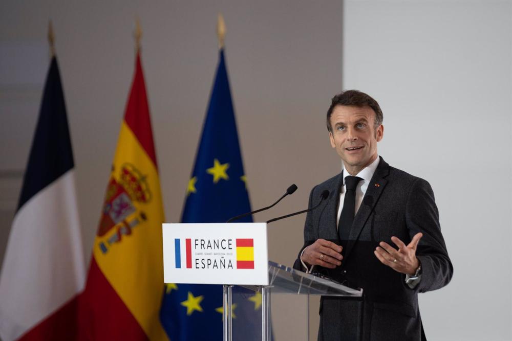 El presidente de Francia, Emmanuel Macron, comparece tras la firma de un Tratado de Amistad entre España y Francia El