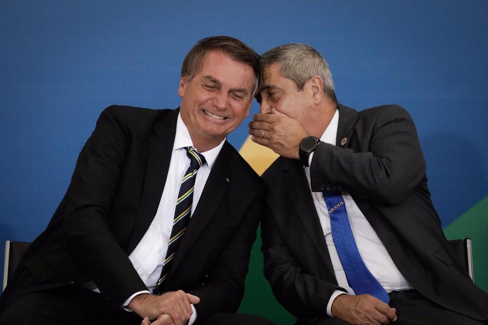 Archivo - Jair Bolsonaro y Walter Souza Braga Netto. Archivo