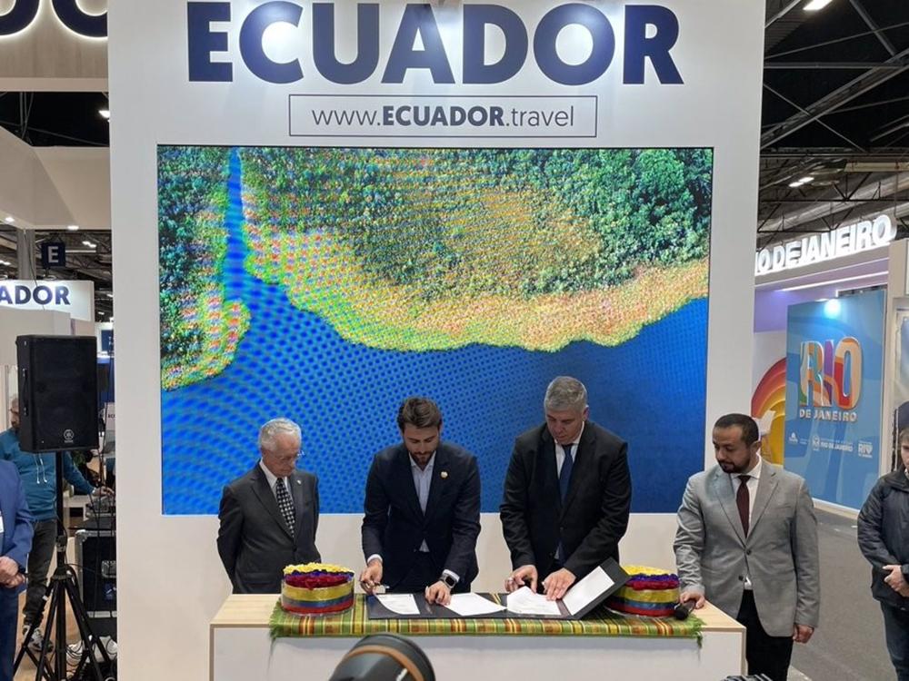 Vereinbarung zwischen Ecuador und Ifema Madrid. Das südamerikanische Land wird im Jahr 2024 Partnerland von Fitur sein. Vereinbarung