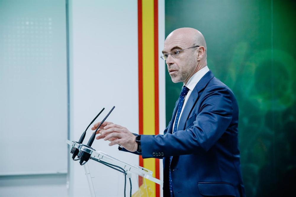 El portavoz del Comité de Acción Política de Vox, Jorge Buxadé, durante una rueda de prensa en la sede del partido, a 9 de enero de 2023, en Madrid (España). El