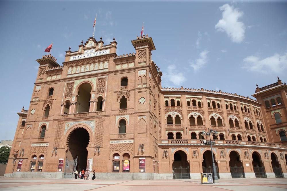 Archivo - Fachada de la plaza de toros de Las Ventas. Archivo. Archivo