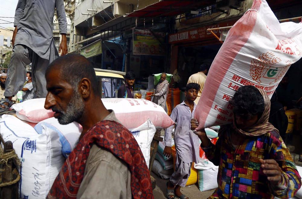 Archivo - Una calle de Karachi, Pakistán Archivo