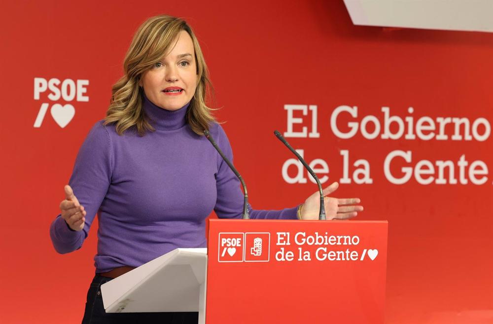 La ministra de Educación y Formación Profesional, Pilar Alegría, ofrece una rueda de prensa tras la reunión del Comité Electoral del PSOE, a 16 de enero de 2023, en Madrid (España). La