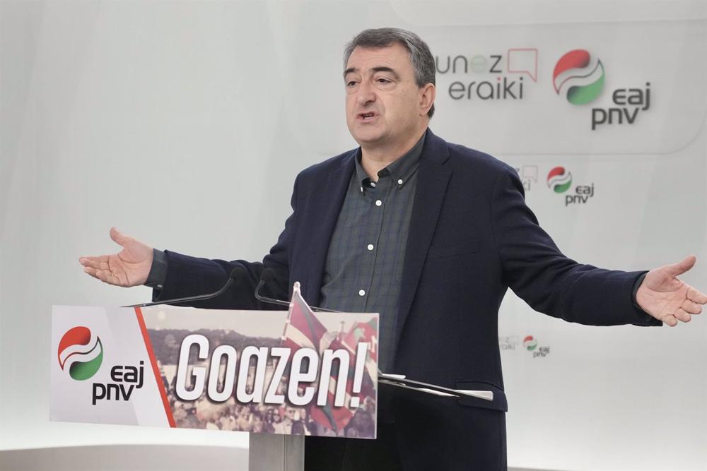 Archivo - El portavoz del Grupo Vasco en el Congreso de los Diputados, Aitor Esteban Archivo