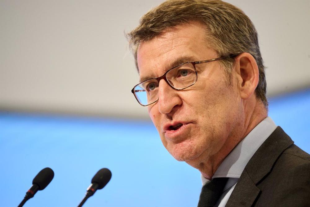 El presidente del PP, Alberto Núñez Feijóo, presenta al candidato Daniel Sirera a la Alcaldía de Barcelona en el Auditorio MGS, a 25 de enero de 2023, en Barcelona, Catalunya (España). El