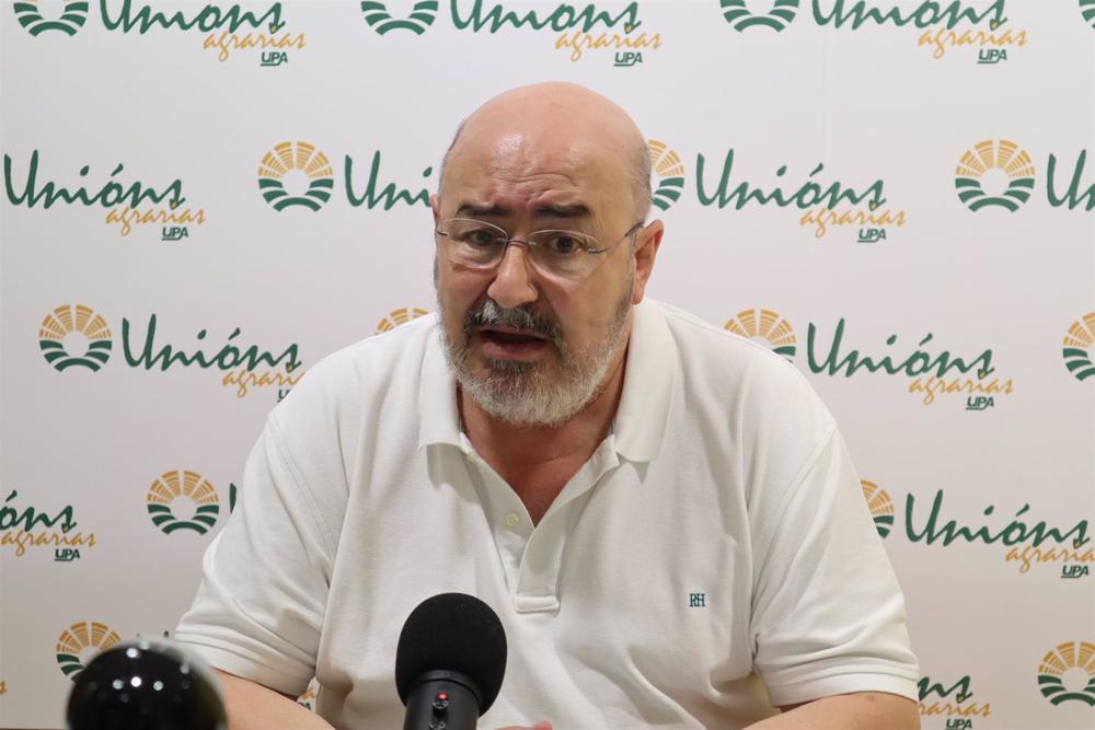 Archivo - El secretario xeral de Unións Agrarias, Roberto García, en rueda de prensa Archivo