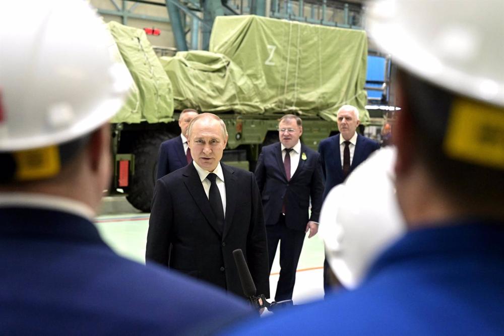 Gli Stati Uniti sanzionano circa 20 persone e aziende per aver sostenuto l’industria militare russa