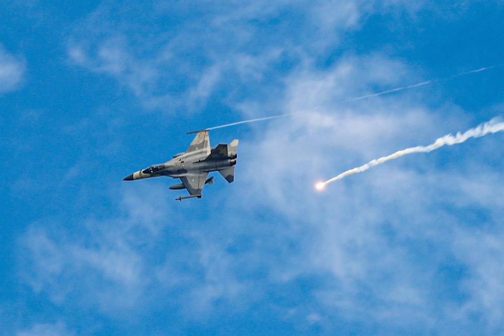 Arquivo - Imagem de arquivo de um lutador taiwanês num exercício de simulação em Taiwan. Arquivo