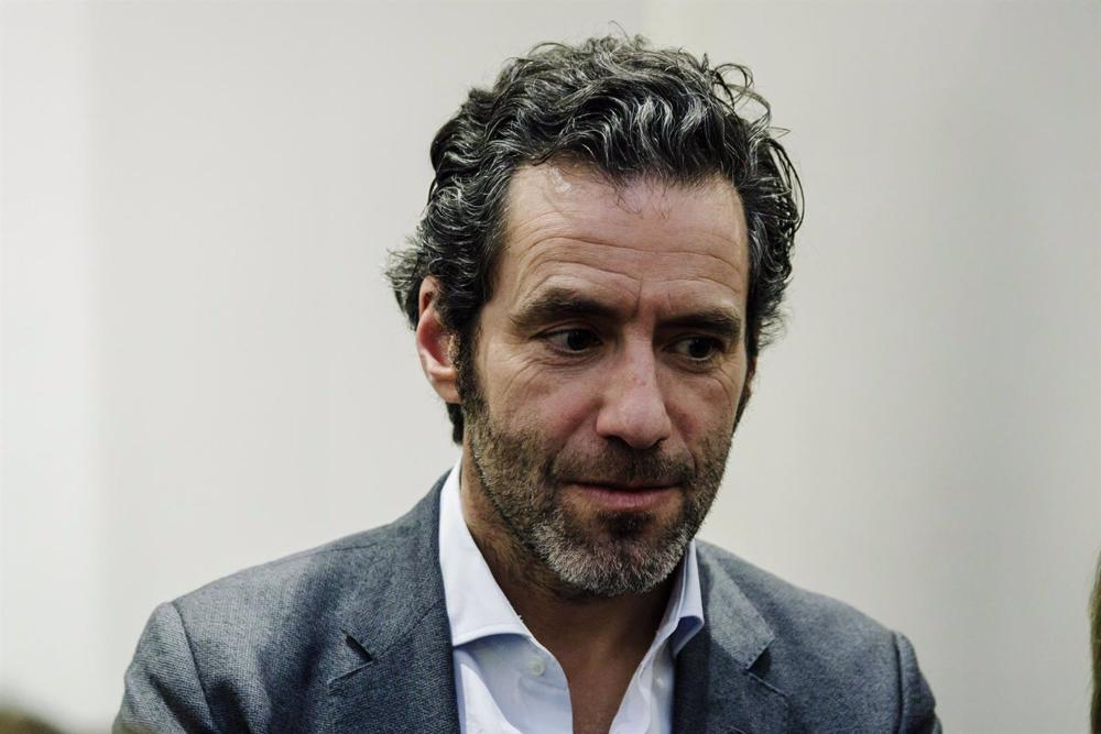 El portavoz del comité de campaña del Partido Popular (PP), Borja Semper, tras el Pleno del Senado, a 31 de enero de 2023, en Madrid (España). El