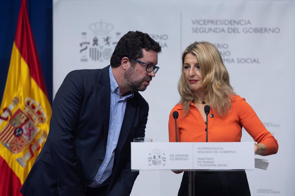 Archivo - El secretario de Estado de Empleo y Economía Social, Joaquín Pérez Rey y la vicepresidenta segunda y ministra de Trabajo y Economía Social, Yolanda Diaz, en una imagen de archivo. Archivo