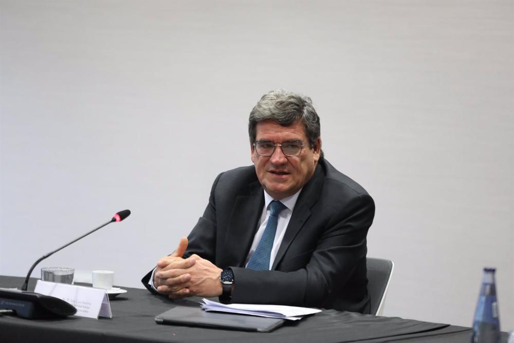 Archivo - El ministro de Inclusión, Seguridad Social y Migraciones, José Luis Escrivá Archivo