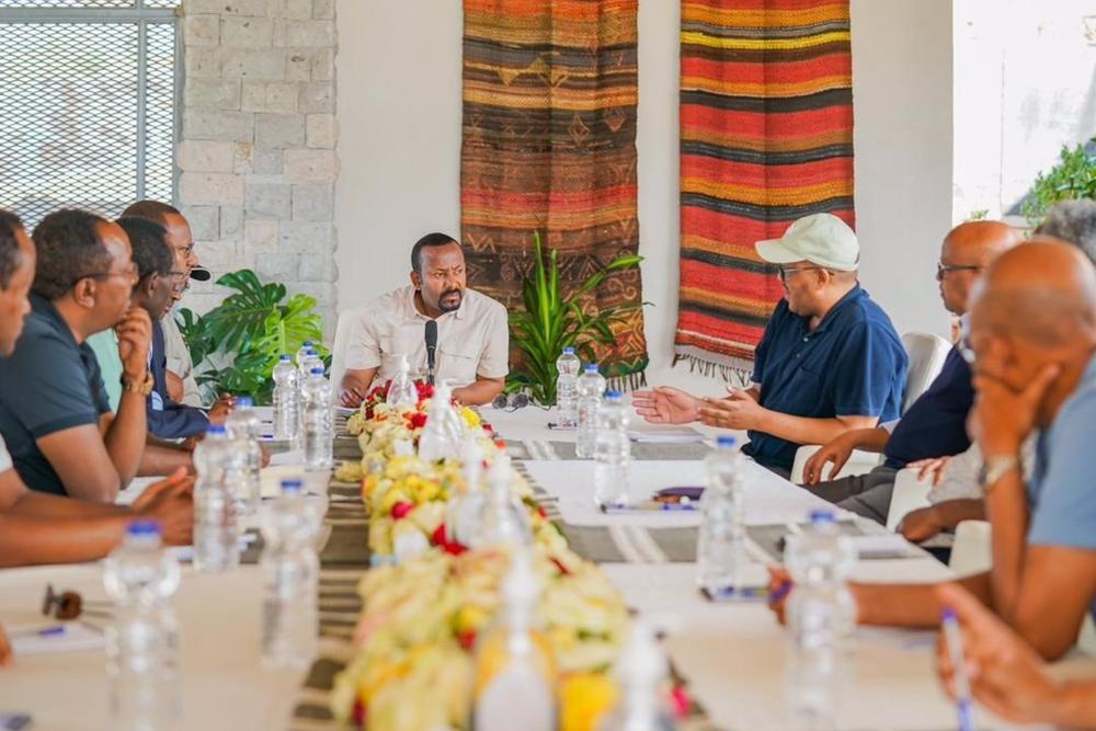 Ethiopian Prime Minister Abiy Ahmed meets with a TPLF delegation. Ethiopian