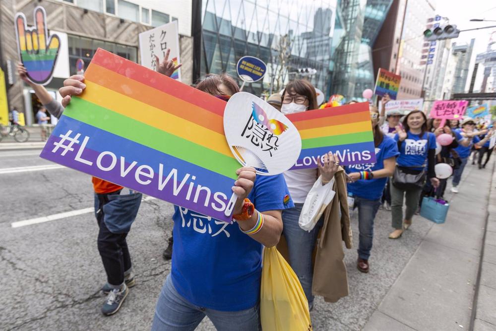 Archivio - Giappone - Un gruppo di grandi aziende presenta una lettera di sostegno alla nuova legge giapponese contro la discriminazione LGTBI Archivio