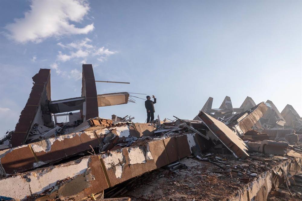 Building destroyed in Turkey after the strong earthquakes of February 6 Building
