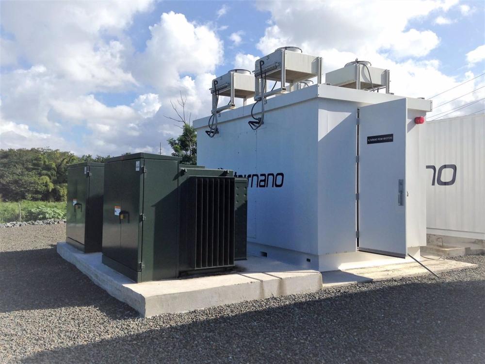 Sistema de baterías de Uriel Renovables en Puerto Rico, similares a las que se instalarán en el proyecto de EE.UU. Sistema
