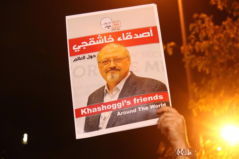 Archivo - Concentración de repulsa por el asesinato del periodista saudí Jamal Jashogi, en Estambul (archivo). Archivo