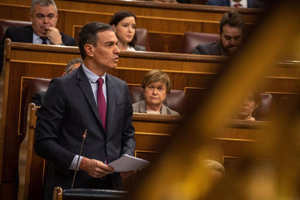 El presidente del Gobierno, Pedro Sánchez, interviene durante una sesión de control al Gobierno, en el Congreso de los Diputados. El