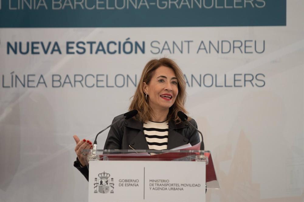 Archivo - La ministra de Transportes, Movilidad y Agenda Urbana, Raquel Sánchez, interviene durante la puesta en servicio de la nueva estación de Rodalies del barrio de Sant Andreu, a 12 de diciembre de 2022, en Barcelona, Catalunya (España). Archivo Archivo