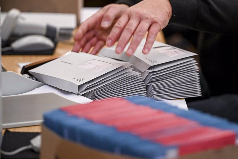 Archivio - Preparativi per la ripetizione delle elezioni a Berlino Archivio