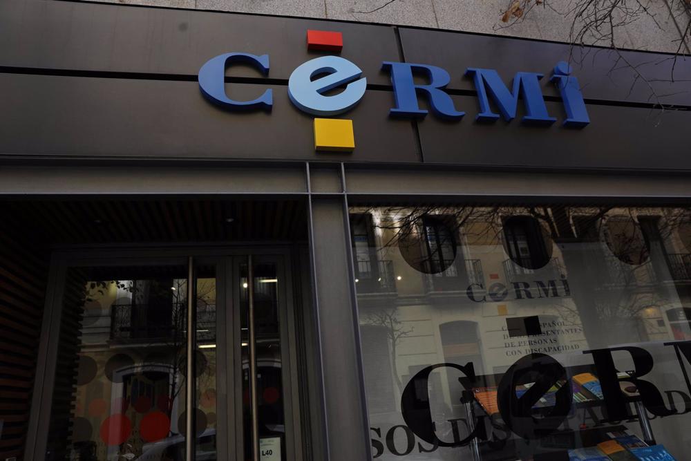 Archivo - Entrada de la sede del CERMI. Archivo