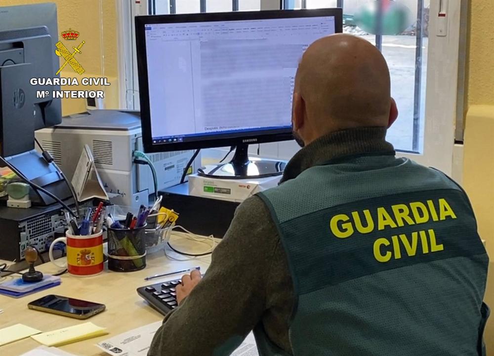 Agente de la Guardia Civil Agente