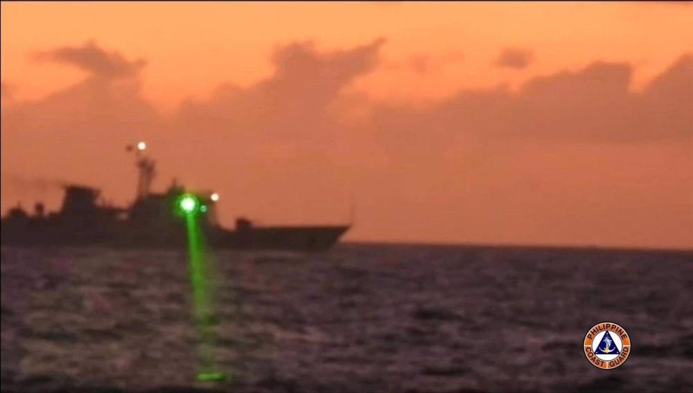 Alleged Chinese ship targets Philippine Coast Guard vessel with laser pointer Alleged