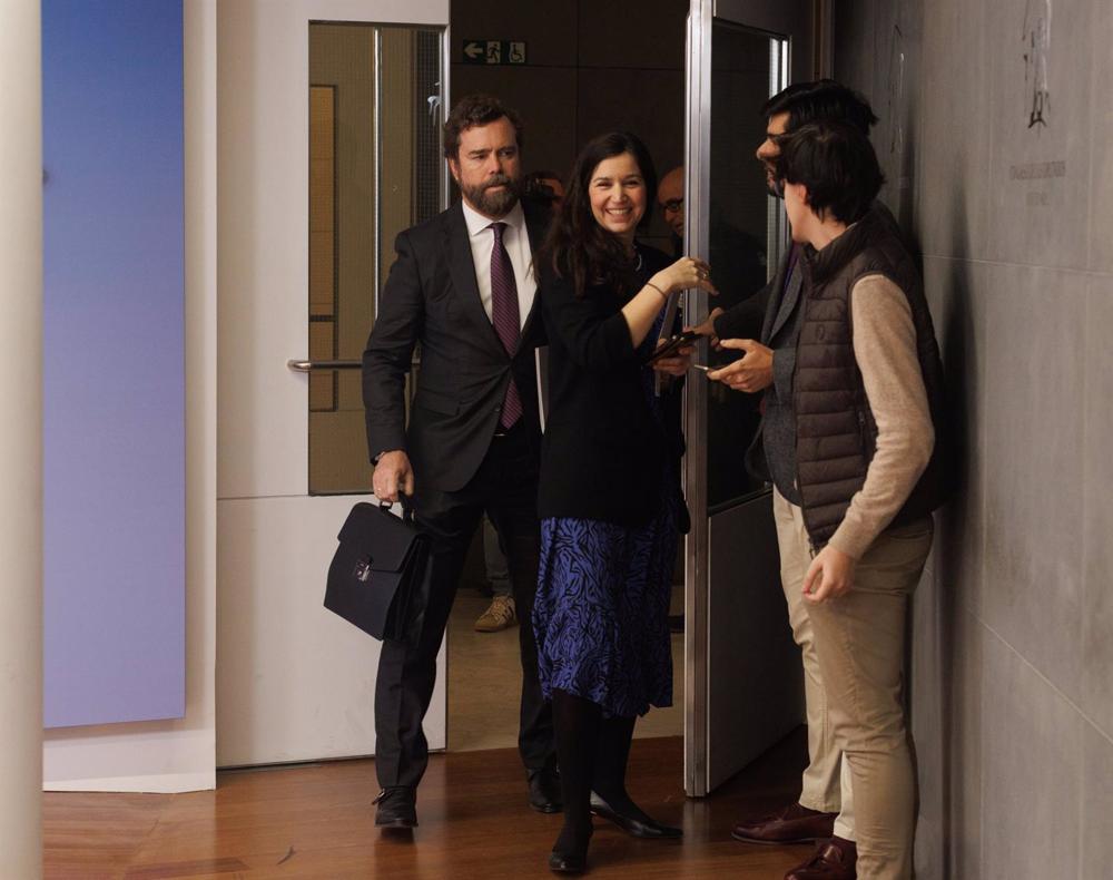 El portavoz de VOX en el Congreso, Iván Espinosa de los Monteros, a su llegada a una rueda de prensa anterior a la reunión de la Junta de Portavoces, en el Congreso de los Diputados El