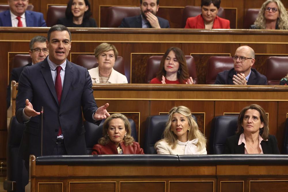El presidente del Gobierno, Pedro Sánchez, interviene durante una sesión plenaria, en el Congreso de los Diputados, a 15 de febrero de 2023, en Madrid (España). El