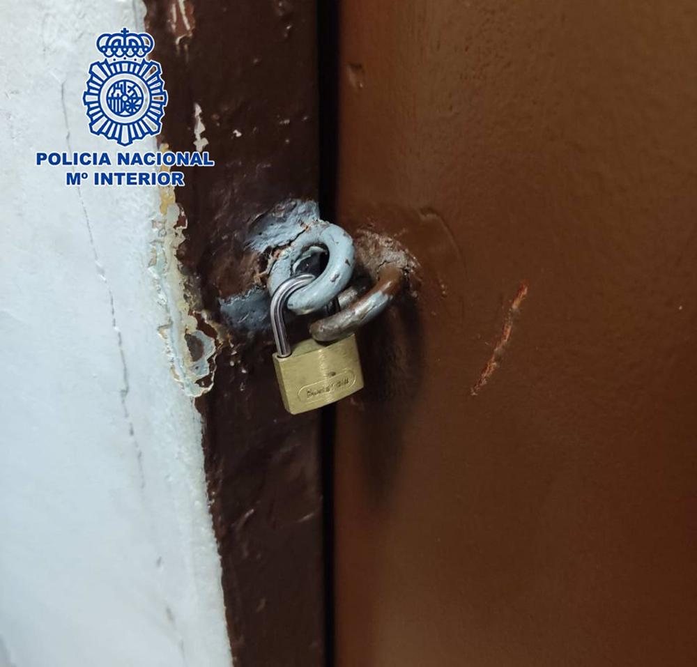 La Policía Nacional Libera A Una Mujer Retenida Por Su Expareja En Una Vivienda Del Madrileño Barrio De Barajas