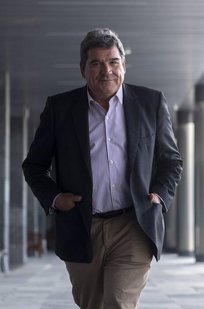 El ministro de Inclusión, Seguridad Social y Migraciones, José Luis Escrivá, a su llegada a una rueda de prensa El