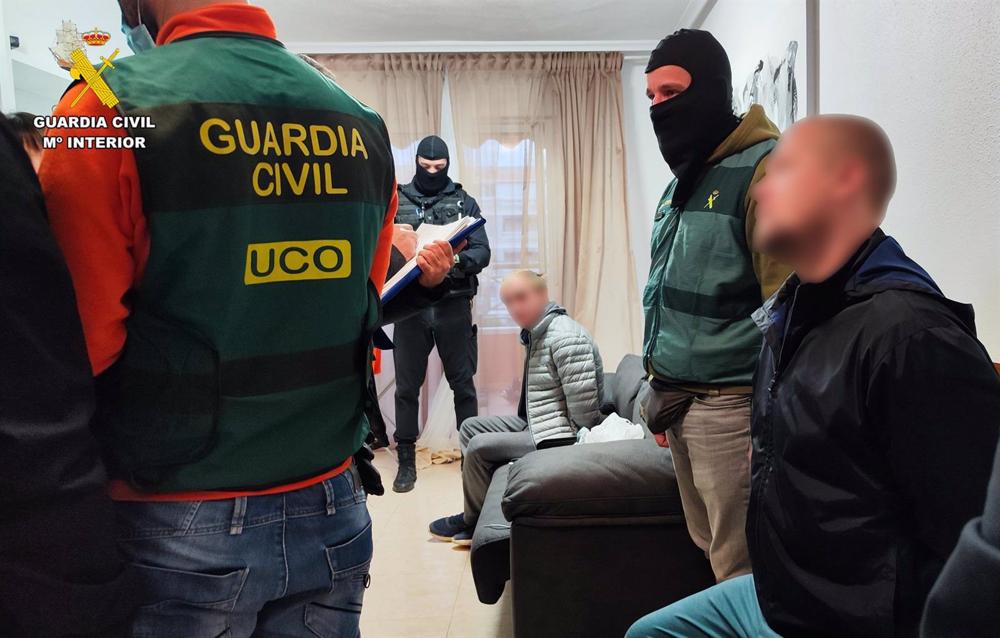 Desarticulada una red de ucranianos que robaba a compatriotas refugiados en las provincias de Alicante y Murcia Desarticulada