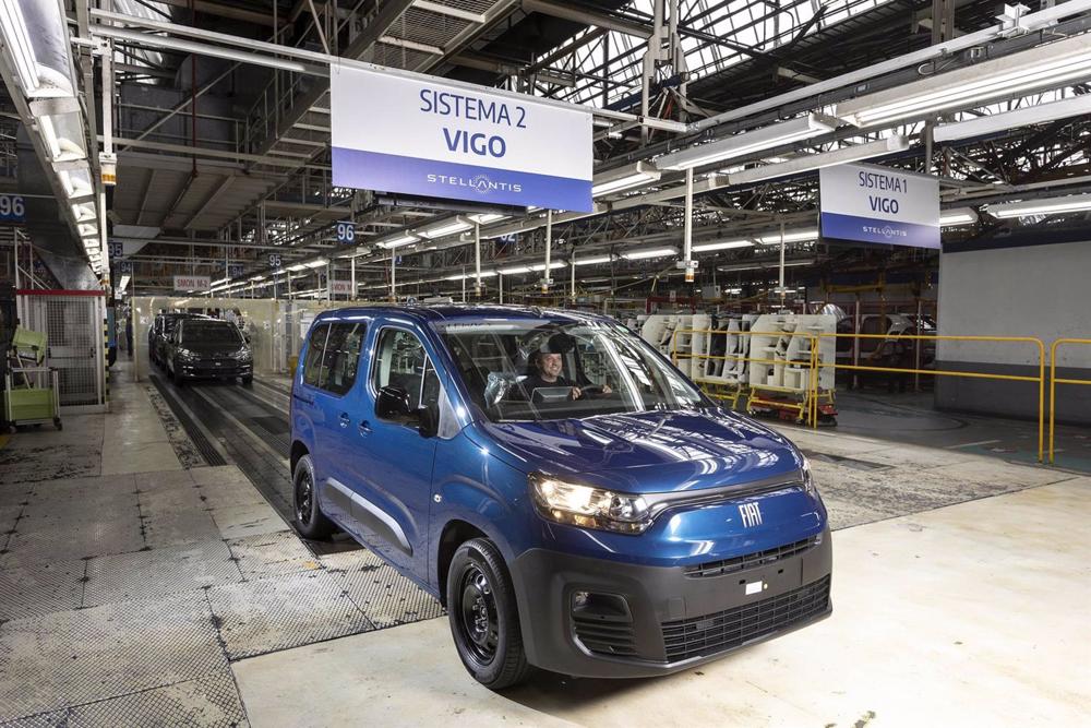 Archivo - Inicio de la producción de la nueva Fiat Doblò en la fábrica de Stellantis en Vigo. Archivo