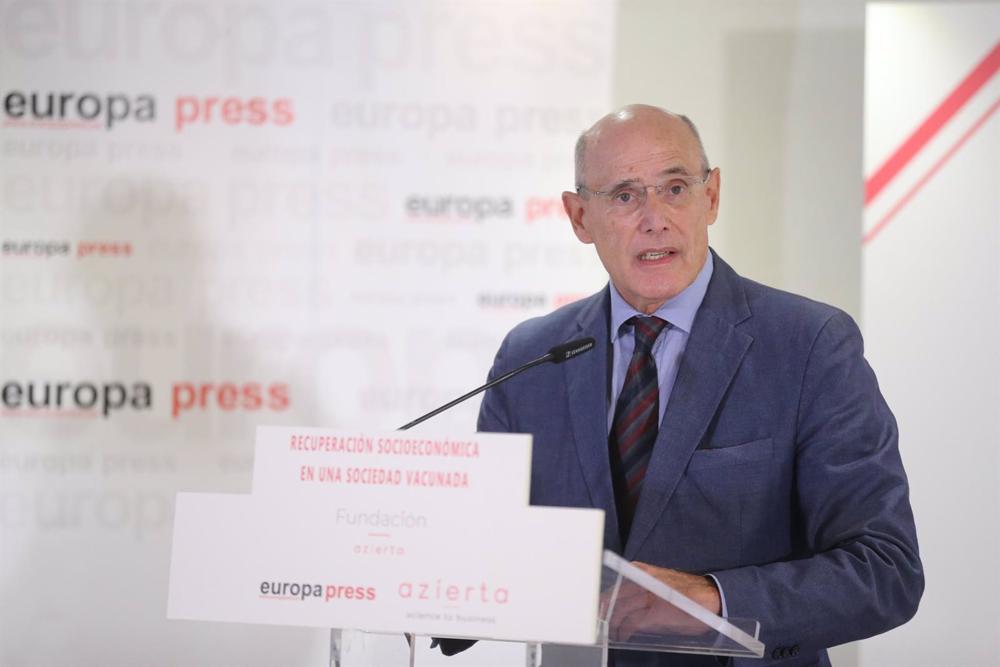 Archivo - El codirector de SI-Health, Rafael Bengoa, interviene en el encuentro informativo de Europa Press ‘Recuperación socioeconómica en una sociedad vacunada’, en el hotel Hyatt Regency Hesperia Madrid, a 30 de septiembre de 2021, en Madrid (España). Archivo
