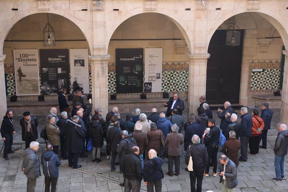 Inauguración de la exposición '100 anys d'Einstein a Catalunya' en el Institut d'Estudis Catalans (IEC) por el centenario de la visita del científico alemán a Catalunya Inauguración