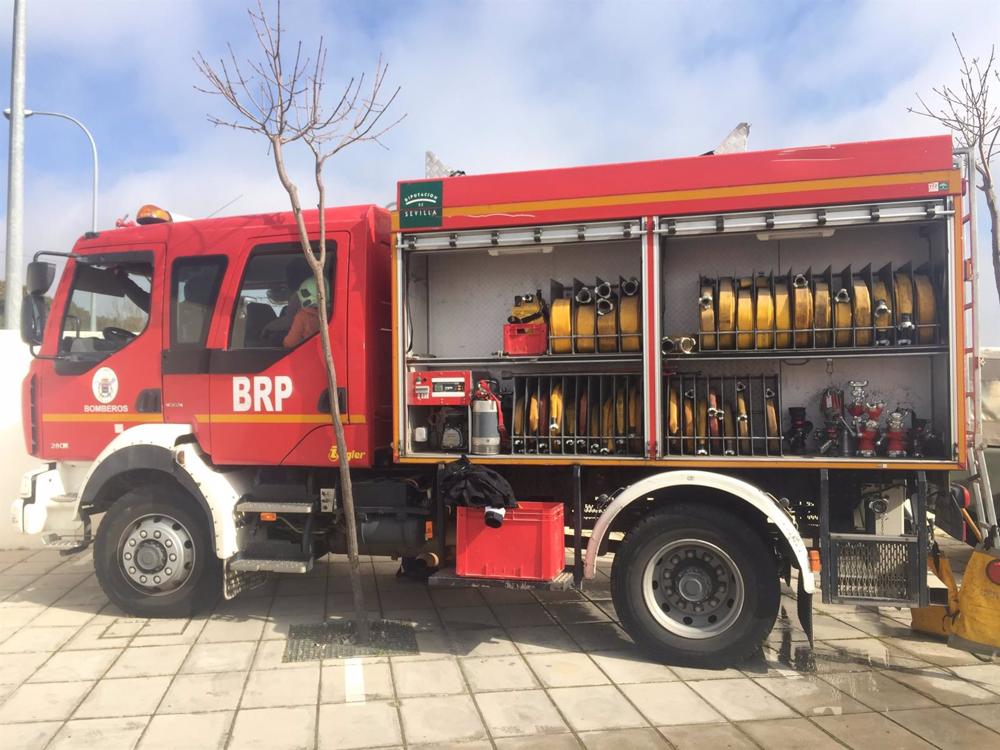 Archivo - Camión de bomberos de la Diputación de Sevilla, foto de recurso Archivo