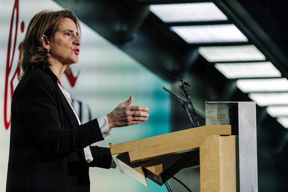 La vicepresidenta tercera del Gobierno de España y ministra para la Transición Ecológica y el Reto Demográfico, Teresa Ribera, interviene durante el encuentro Finresp 2023, en el Auditorio Rafael del Pino, a 1 de marzo de 2023, en Madrid (España). La