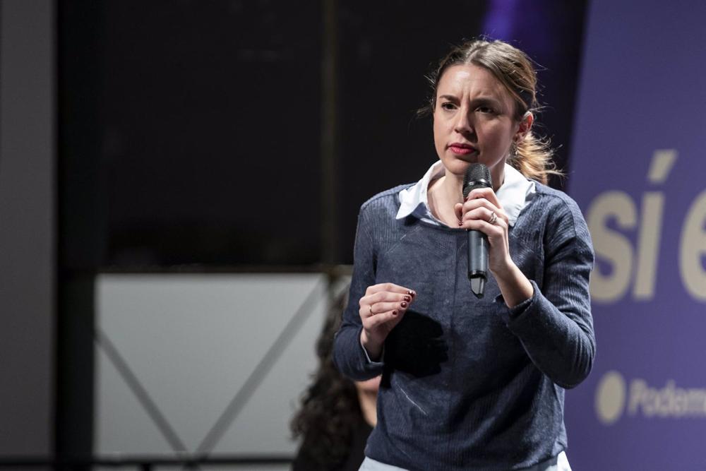 La secretaria de Acción de Gobierno de Podemos y ministra de Igualdad, Irene Montero, interviene durante el acto '¿Consentiste o no? Solo sí es sí', en el Círculo de Bellas Artes, a 5 de febrero de 2023, en Madrid, (España). La