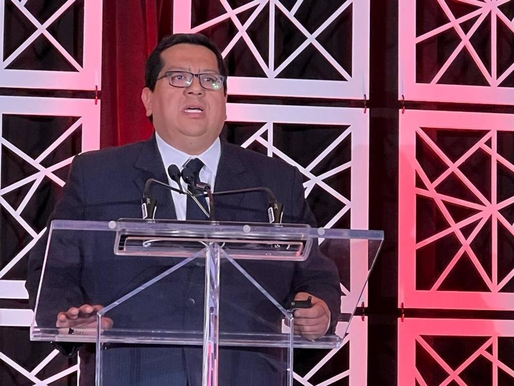 El ministro de Economía y Finanzas de Perú, Alex Contreras El