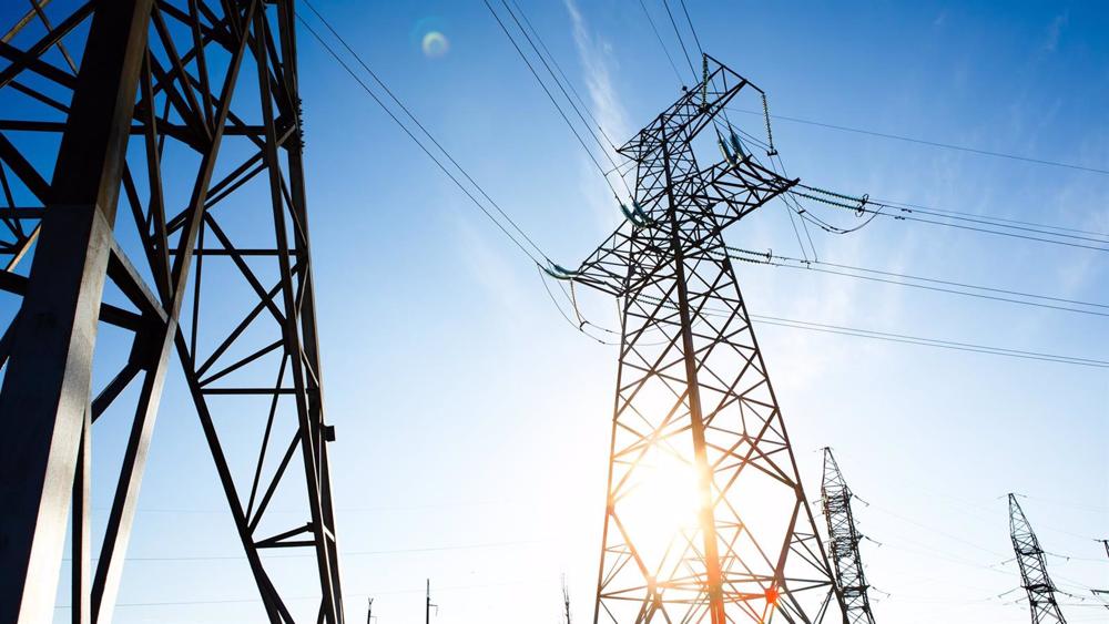 Archivo - Líneas eléctrcias de alta tensión Archivo