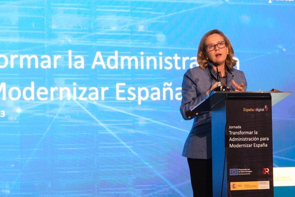 La vicepresidenta primera y ministra de Asuntos Económicos, Nadia Calviño, durante la clausura de la jornada 'Transformar la Administración para Modernizar España' La