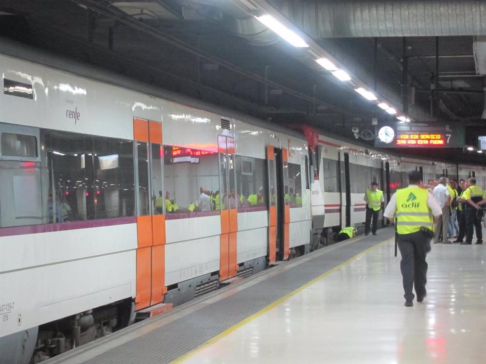 Archivo - Choque de 2 trenes Rodalies en la Estación de Sants Archivo