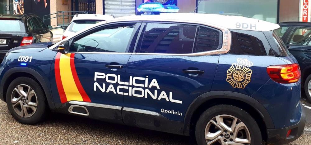 Archivo - Vehículo de la Policía Nacional. Archivo