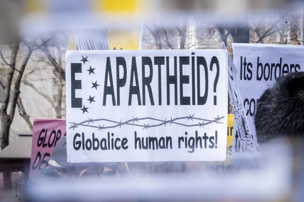 Protesta por la muerte de migrantes en las costas de Calabria, Italia Protesta