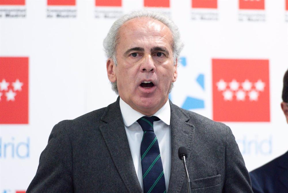 Archivo - El consejero de Sanidad, Enrique Ruiz Escudero Archivo