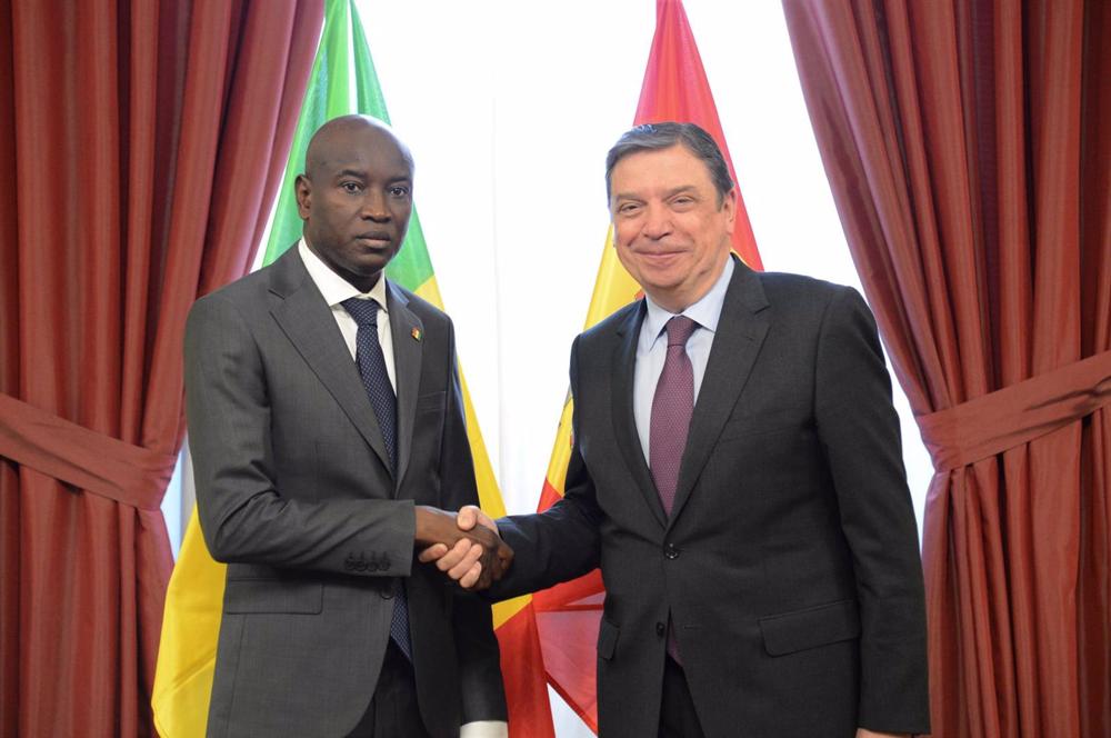 El ministro de Agricultura, Pesca y Alimentación, Luis Planas, se reúne con el titular de Agricultura y Equipamiento Rural de Senegal, Aly Ngouille Ndiaye El