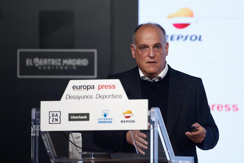 Archivo - El presidente de LaLiga, Javier Tebas, interviene en un Desayuno Deportivo de Europa Press en mayo de 2021. Archivo