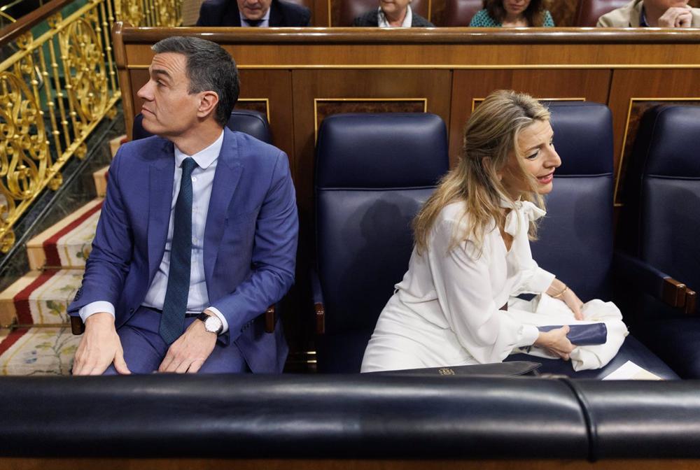 El presidente del Gobierno, Pedro Sánchez y la vicepresidenta segunda y ministra de Trabajo y Economía Social, Yolanda Díaz El